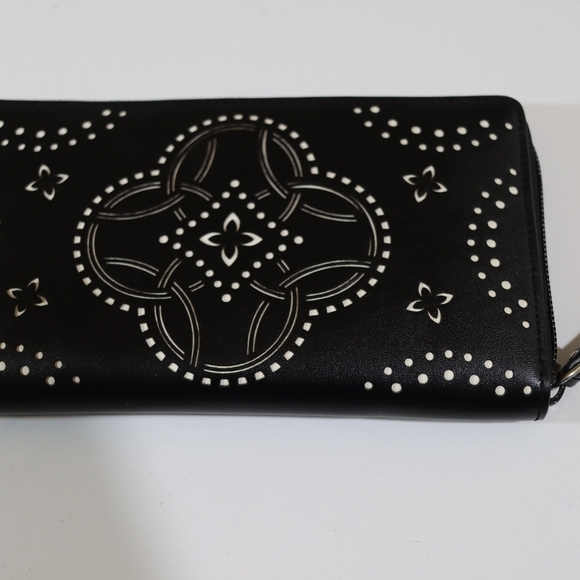 Vera Bradley Black White Laser Cut Accordion Wallet Faux Leather Compact - Picture 3 of 10